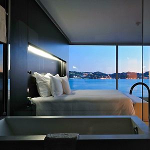 Suite Diplomatique Lit King-Size